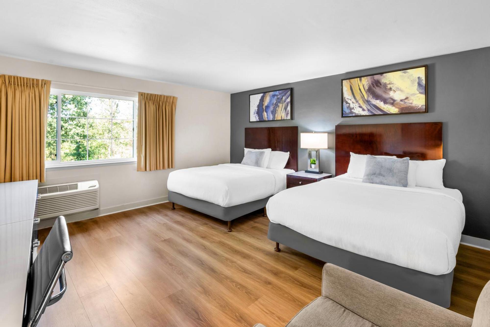 Quality Inn & Suites Jackson Bagian luar foto